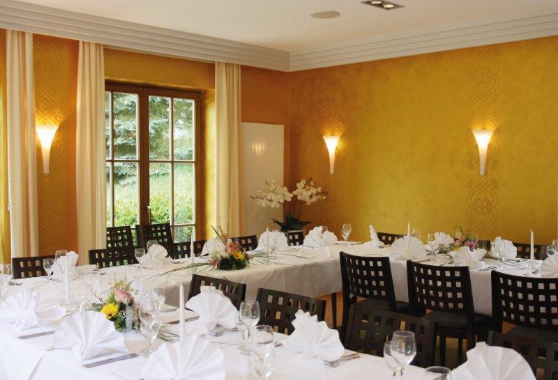 Hotel Goldener Hirsch Suhl Exterior photo